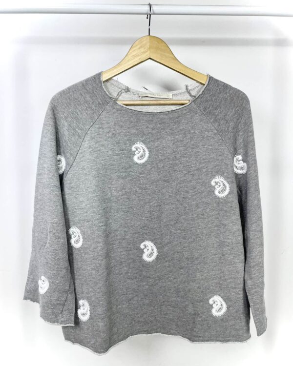 Blusa cinza com bordado branco ZARA - PP - VENDIDO SISTEMA OTO