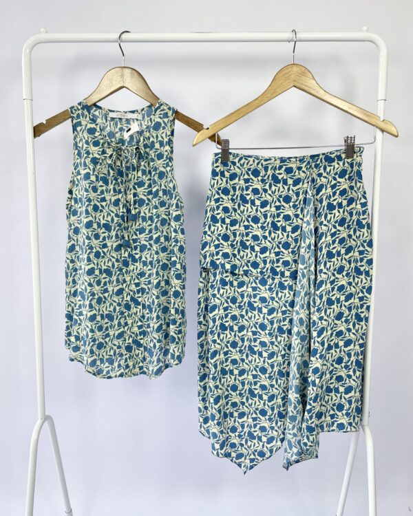 Conjunto seda bege com estamp azul ATEEN - 36 - VENDIDO SISTEMA OTO