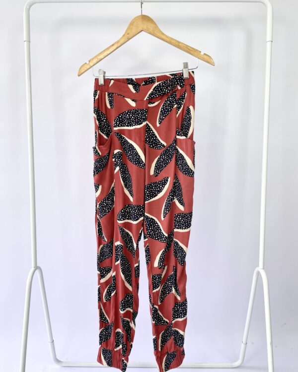 Calça terracota estampada MARIA FILÓ - P - VENDIDO SISTEMA OTO