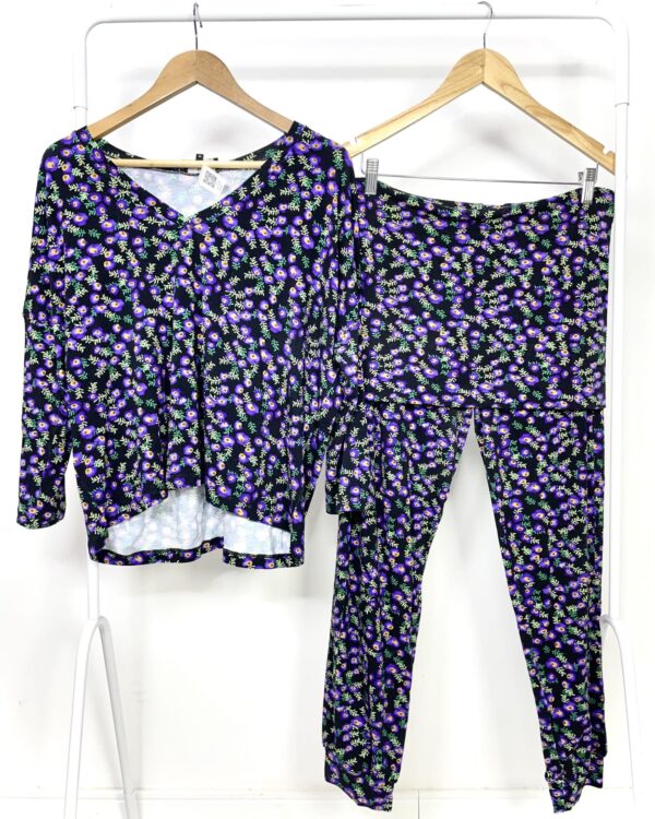 Conjunto calça e blusa preta com estamp K&T - P - VENDIDO SISTEMA OTO