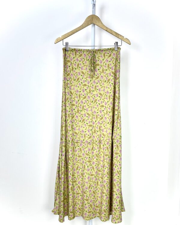 Saia florida LOJA TRÊS - PP - VENDIDO SISTEMA OTO