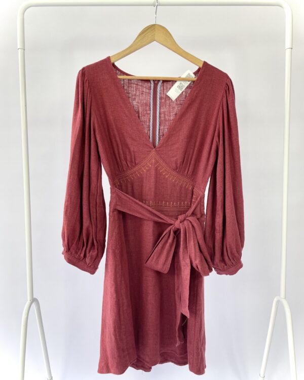 Vestido vinho linho com bordados LE SOLEIL D'ÉTÉ - M - VENDIDO SISTEMA OTO