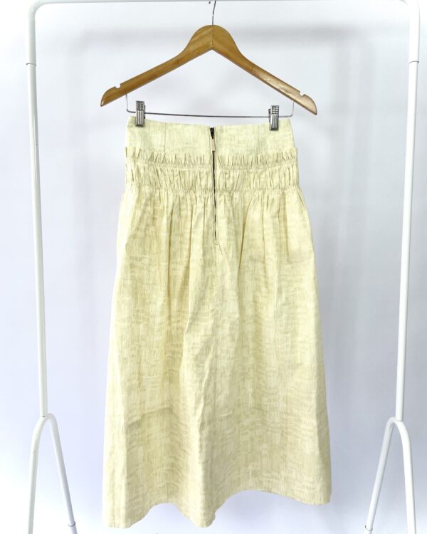 Saia midi amarelo pala drapeada CACHÉ - 36 *nunca usado* - VENDIDO SISTEMA OTO