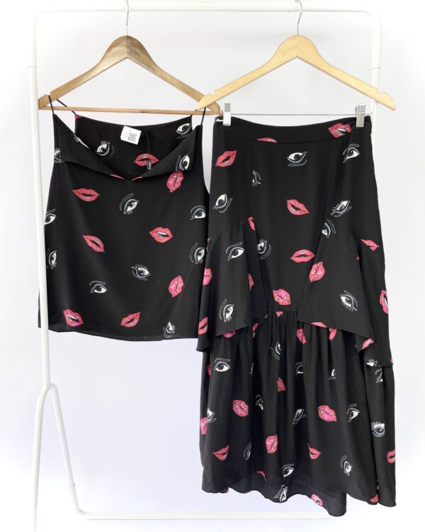 Conjunto seda saia e blusa preto estampado MIXED - M - VENDIDO SISTEMA OTO