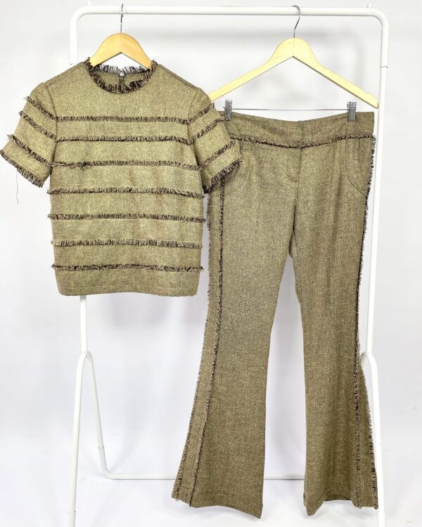 Conjunto calça e blusa com fios de lurex dourado MIXED - P - VENDIDO SISTEMA OTO