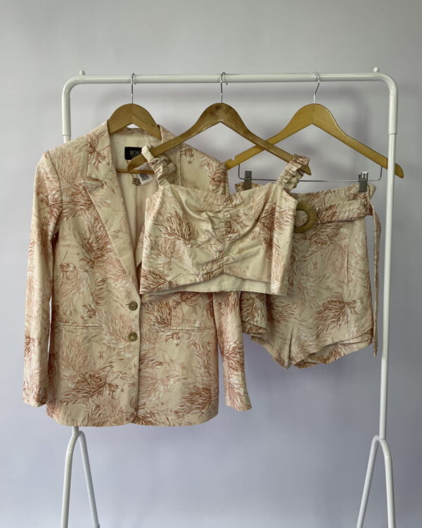 Trijunto linho rosa com estampa flores BOBO - 38 - VENDIDO SISTEMA OTO