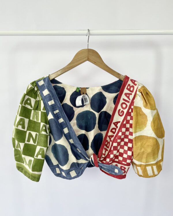 Cropped com amarração estampado FARM - M - VENDIDO SISTEMA OTO