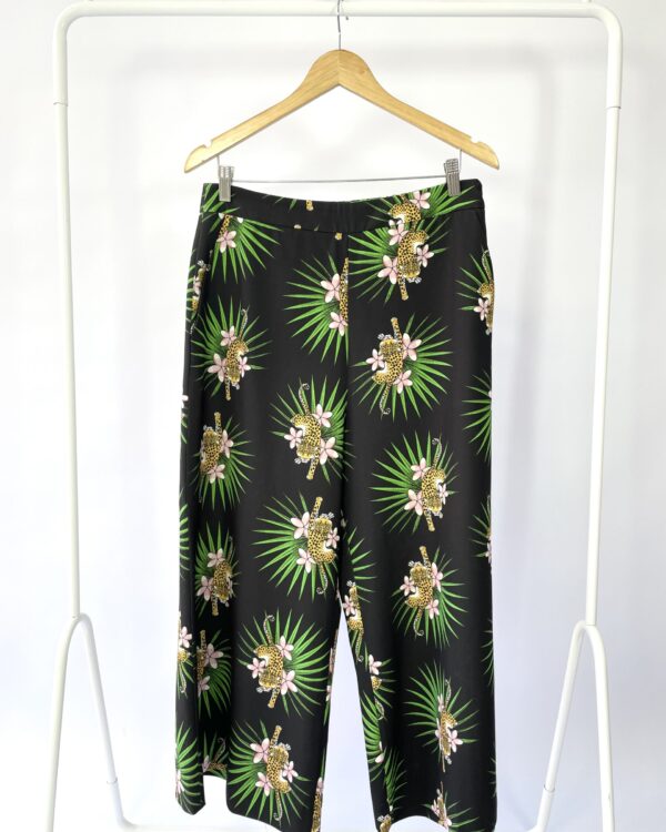 Calça preta com estamp EVA - 42 - VENDIDO SISTEMA OTO