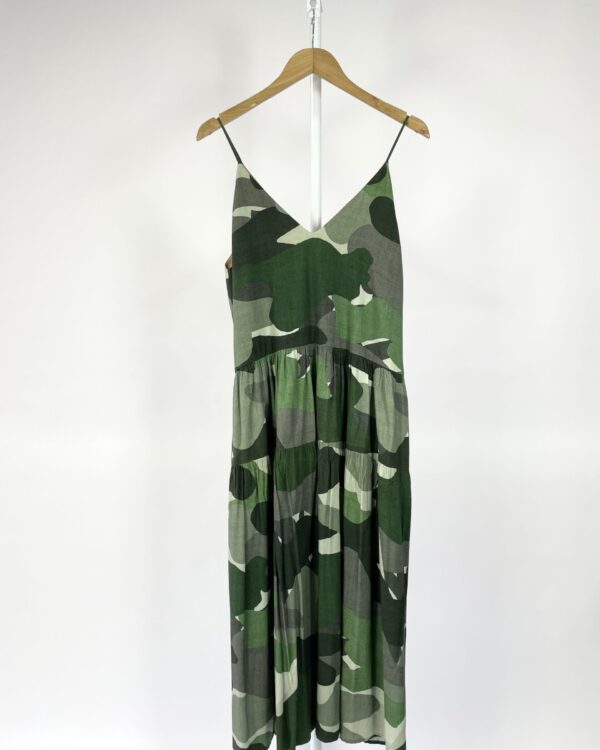 Vestido verde com estamp militar LEELOO - 42 *nunca usado* - VENDIDO SISTEMA OTTO