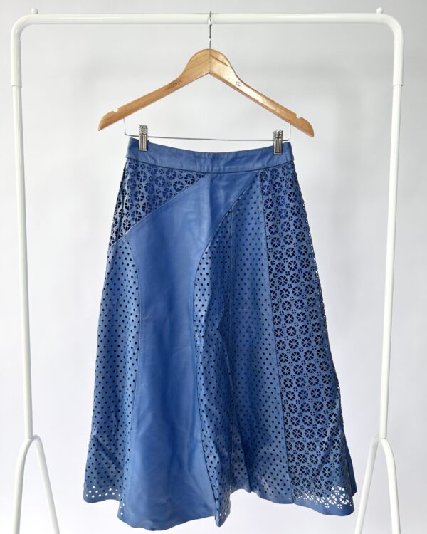 Saia couro azul marinho com detalhes DANI BERNARDES - G *nunca usado* - VENDIDO SIST OTO