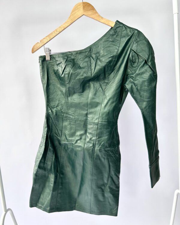 Vestido angelina verde couro DANI BERNARDES - P *nunca usado* - VENDIDO SISTEMA OTTO