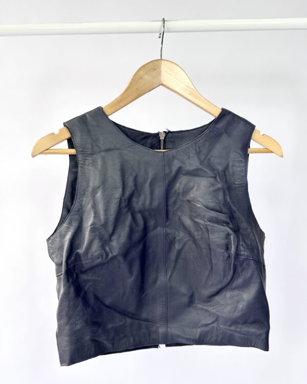 Blusa couro cropped azul marinho DANI BERNARDES - P *nunca usado* - VENDIDO SIST OTO