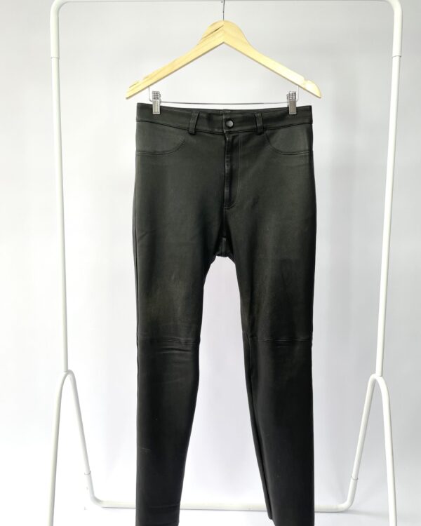 Calça couro com elastano interno EVA - 38/40 - VENDIDO SISTEMA OTO