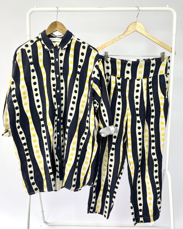 Conjunto calça e camisa com listras e bola BDLN+RIACHUELO - M - VENDIDO SIST OTO