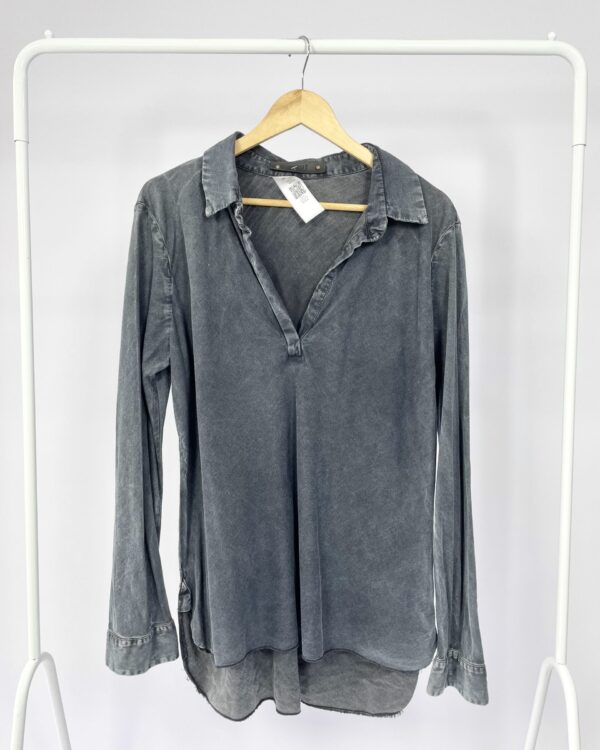 Camisa preta ANIMALE - G - VENDIDO SIST OTO