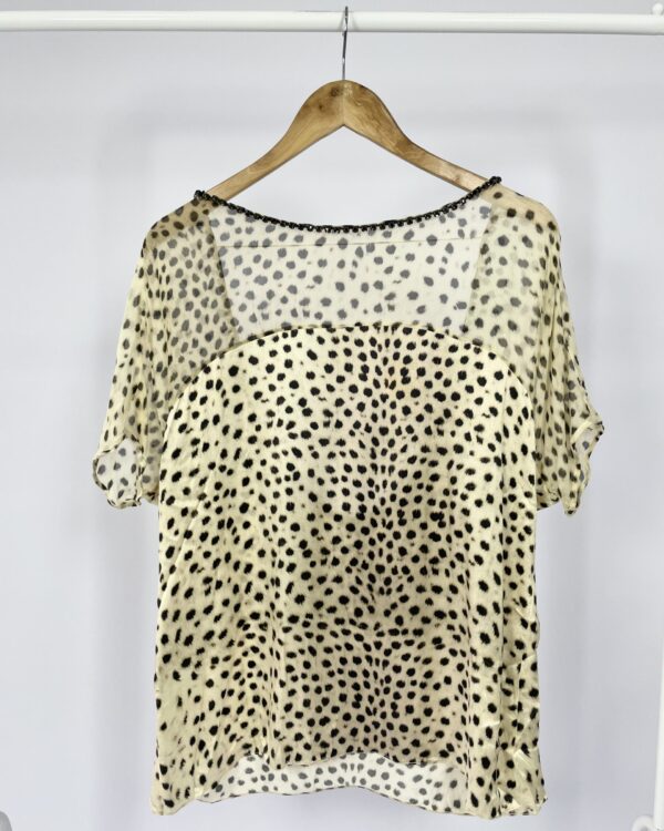 Blusa seda estampado onça com pedras gola ANIMALE - 42-vendido sistema otto