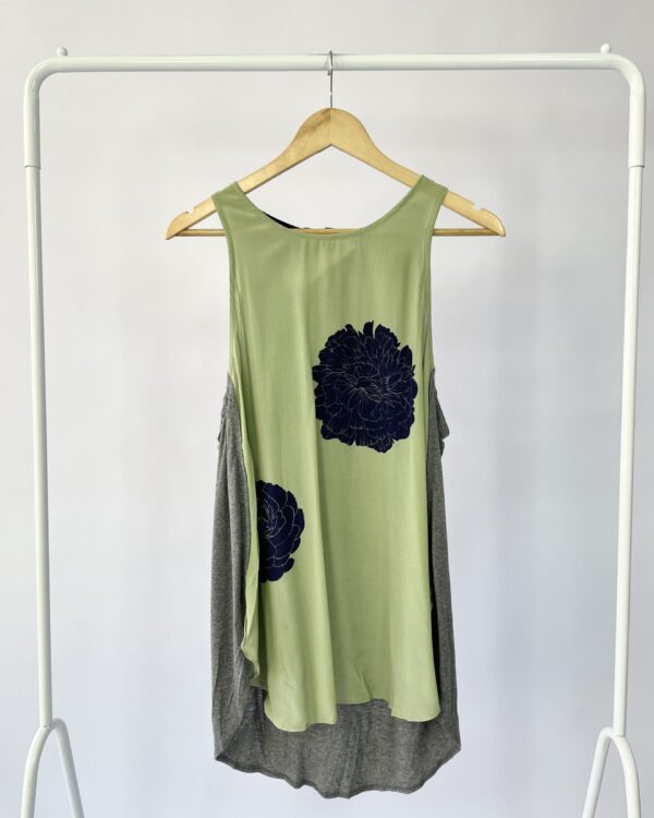 Regata verde com flores  ANIMALE - G - VENDIDO SIST OTO