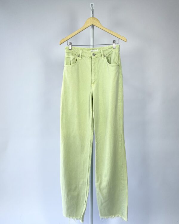 Calça jeans pistache ZARA - 36 VENDIDO SISTEMA OTO