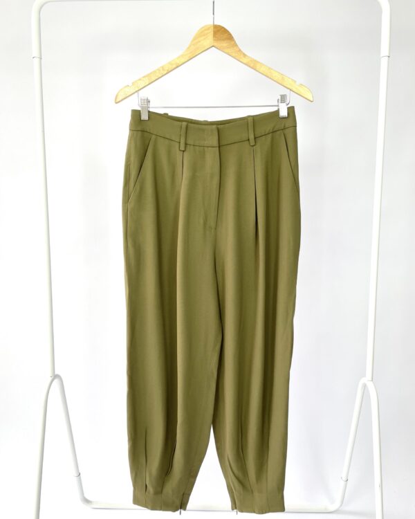 Calça verde militar NV - 38 *nunca usado* - VENDIDO SISTEMA OTTO