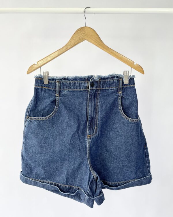 Bermuda jeans MARAI FILÓ - 44 - VENDIDO SISTEMA OTTO