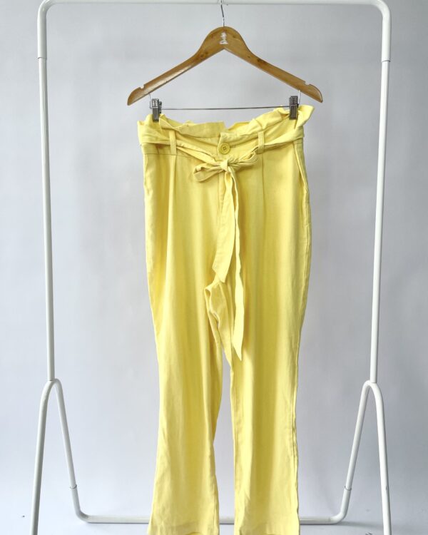 Calça amarela com amarração BIÉ - M - VENDIDO SISTEMA OTTO