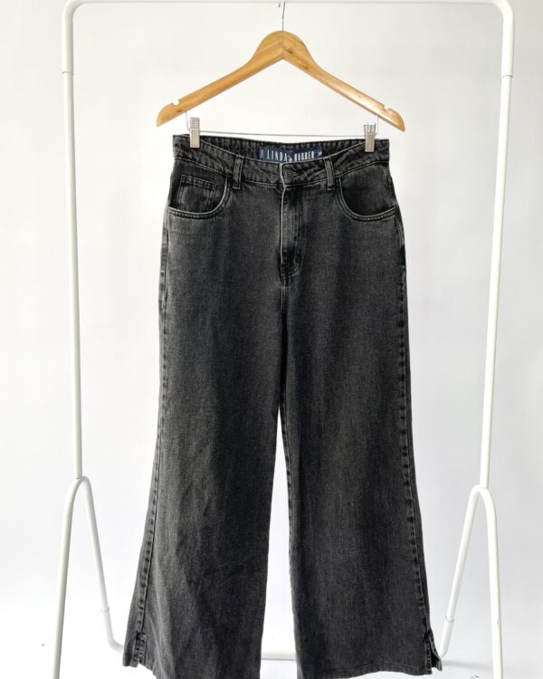 Calça jeans escura LINDA DE MORRER - 38 - VENDIDO SISTEMA OTO