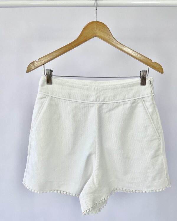 Short branco com detalhes MARIA FILÓ - M - VENDIDO SISTEMA OTTO