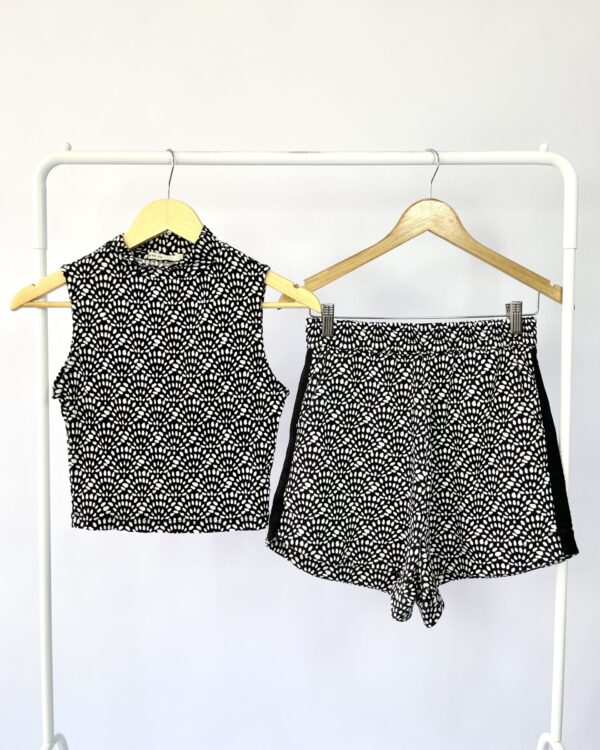 Conjunto short e blusa P&B DRESS TO - P