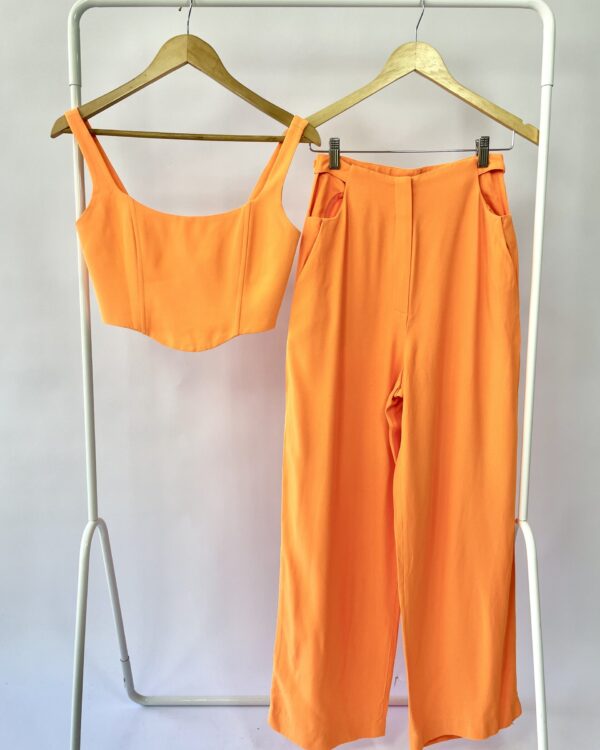 Conjunto calça e cropped laranja NV + LA RUDGE - PP- vendido sistema otto
