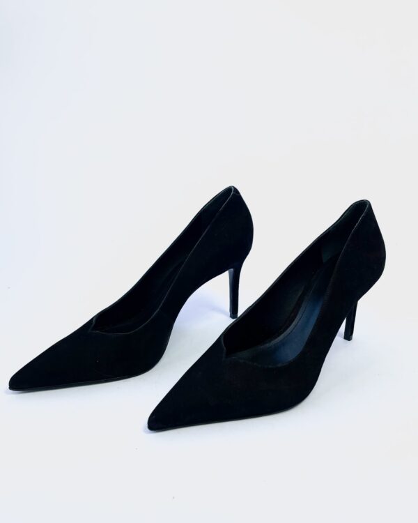 Scarpin camurça preto SCHUTZ - 37  - VENDIDO SIST OTO