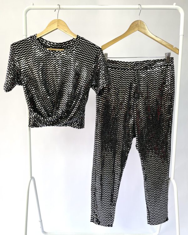 Conjunto prata metalizado blusa e calça ROSACHÁ - P - VENDIDO SISTEMA OTO