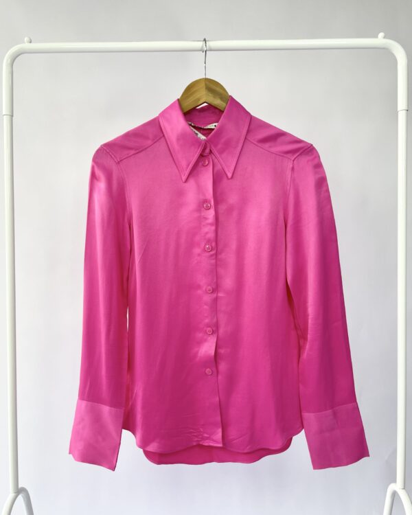 Camisa rosa acetinada ZARA - P - VENDIDO SISTEMA OTO