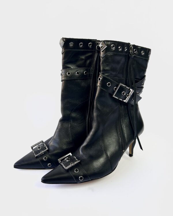 Bota preta detalhe ilhos LUIZA BARCELOS - 38 - VENDIDO SISTEMA OTTO