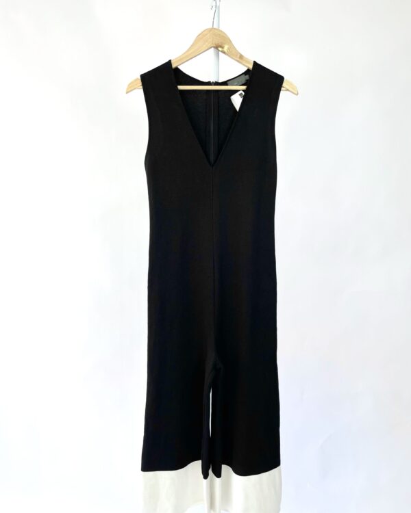 Macacão de tricot preto com detalhe branco ABRAND - P - VENDIDO SISTEMA OTO