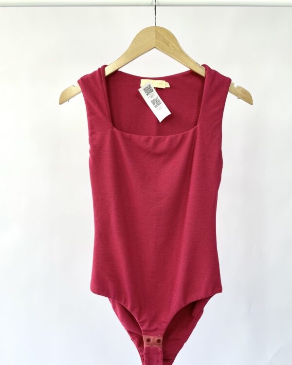 Body vermelho CRIS BARROS - M - VENDIDO SISTEMA OTO