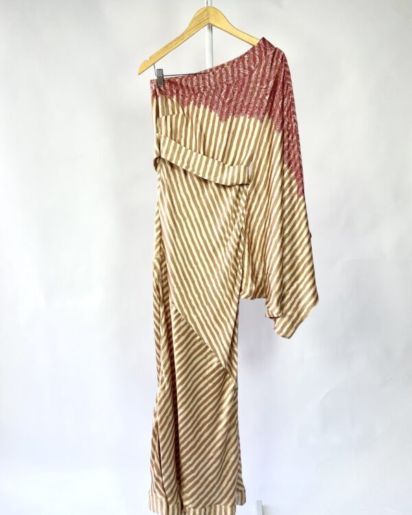 Vestido midi listras um ombro so AGILITA - 38 - VENDIDO SIST OTO