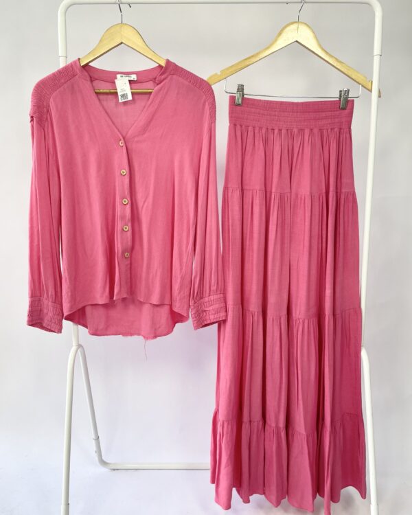 Conjunto saia longa e croped rosa ANNE FERNADES - P - VENDIDO SISTEMA OTTO