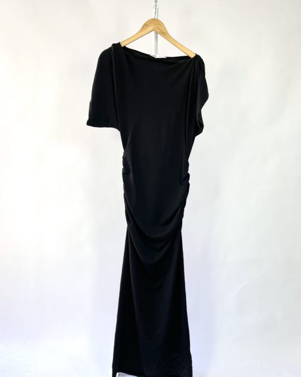 Vestido longo preto ZARA - M *NUNCA USADO* - VENDIDO SISTEMA OTO