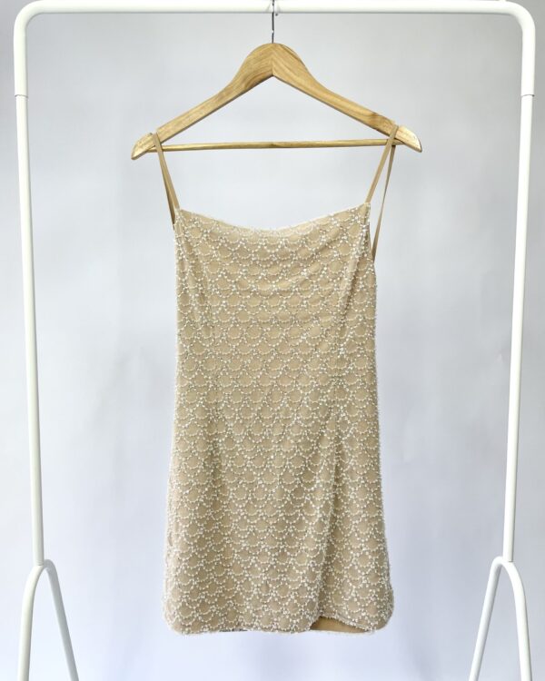 Vestido curto bordado bege AGILITA - 34 - VENDIDO SISTEMA OTO