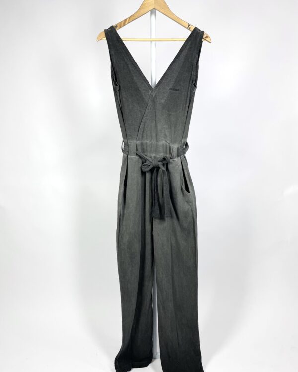 Macacão cinza escuro COLCCI - P - VENDIDO SISTEMA OTO