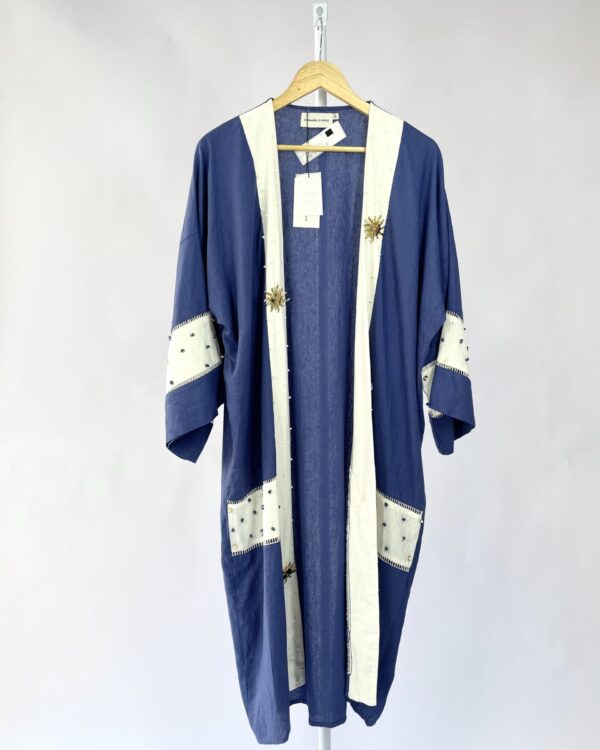 Kimono azul com detalhes sol botão FERNANDA DI BIASE - G *nunca usado* - VENDIDO SISTEMA OTO