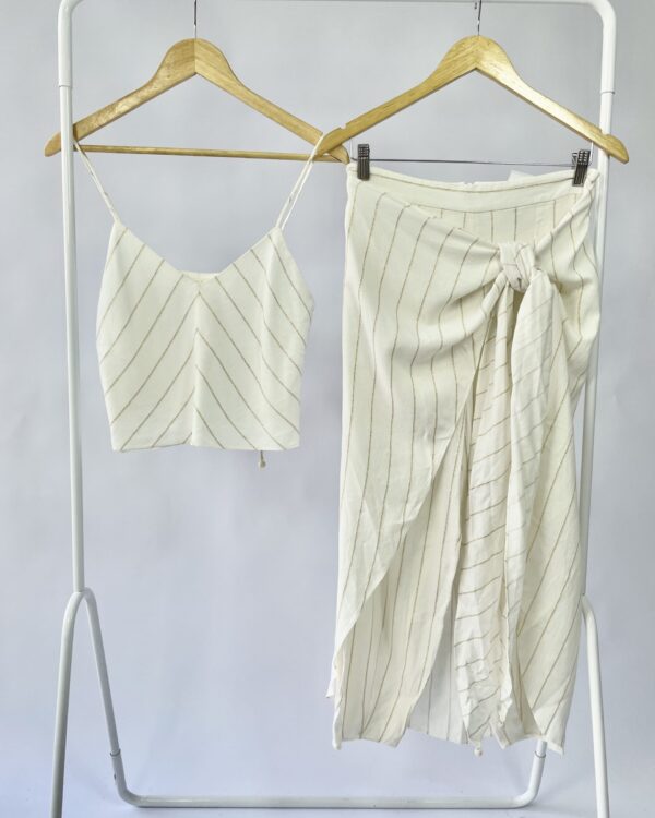 Conjunto branco com listras CRIS BARROS -36 - VENDIDO SISTEMA OTO