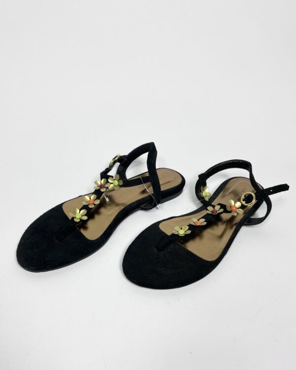 Sandália preta com detalhes dourados MARIA FILÓ - 37 *nunca usado* - VENDIDO SISTEMA OTO