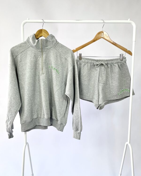Conjunto moletom casaco e short COSMO - P - VENDIDO SISTEMA OTO