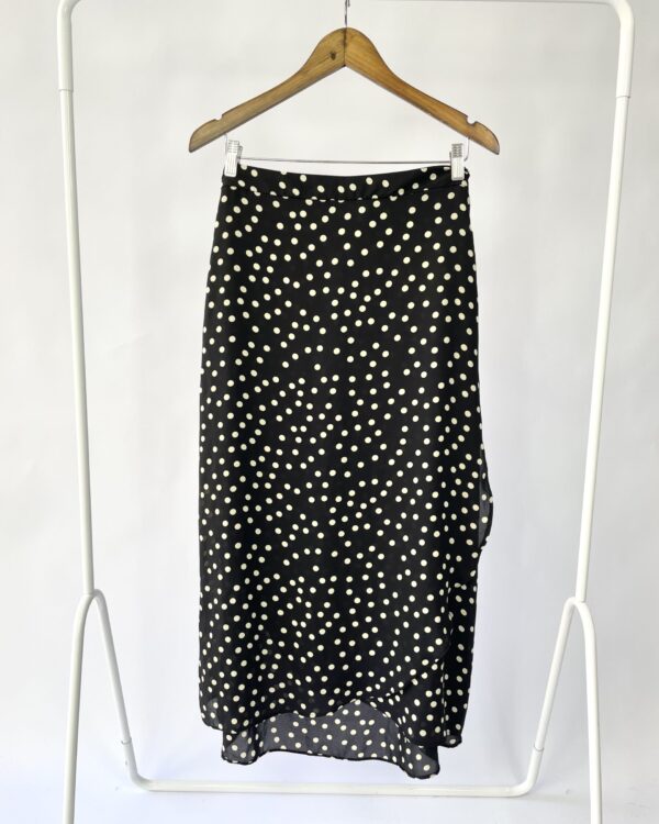 Saia transpassada preta com poa CORTELLE - G