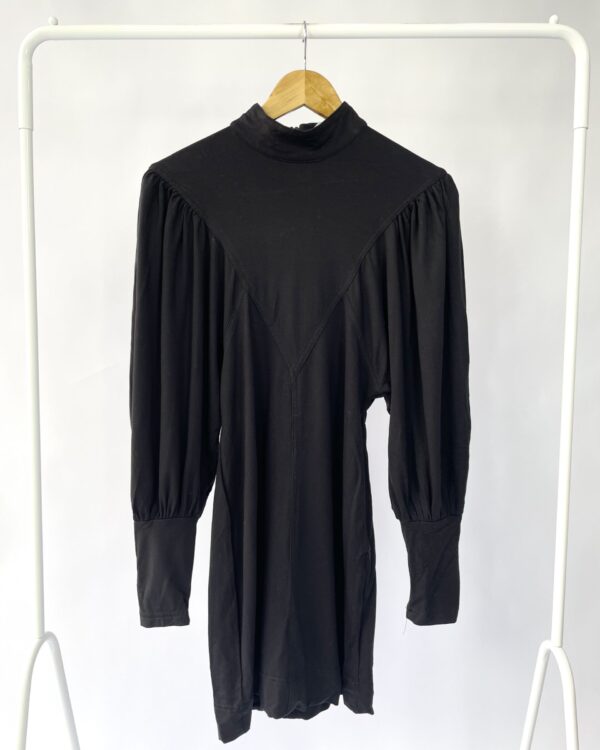 Vestido curto preto malha manga bufante OPEN - M - VENDIDO SISTEMA OTO