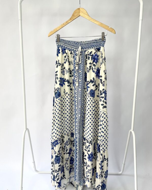 Saia bege com estapa azul marinho FARM - P - VENDIDO SISTEMA OTTO