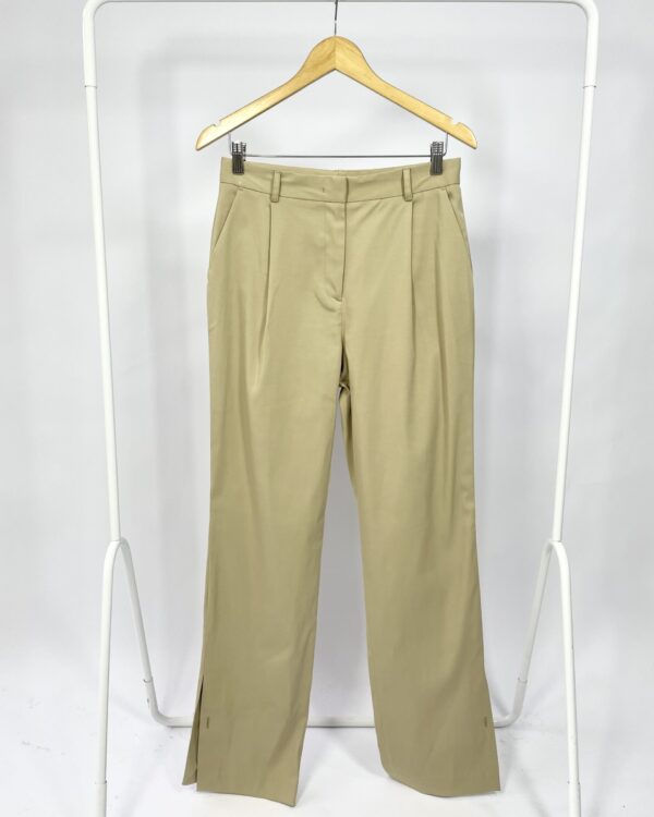 Calça bege TIG - 38 VENDIDO SISTEMA OTO