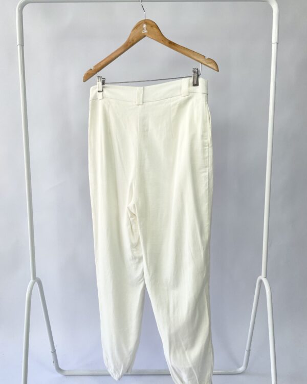 Calça branca jogger LIZIE - M - VENDIDO SISTEMA OTO