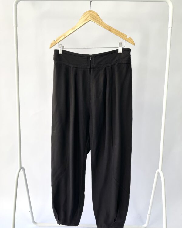 Calça preta CRIS BARROS - 42 - VENDIDO SISTEMA OTO